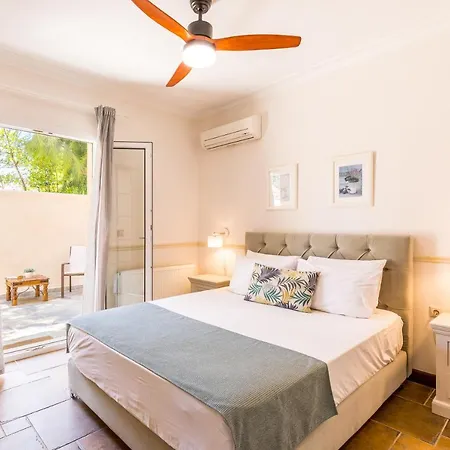 Βίλα St Nicholas House With Private Heated Pool