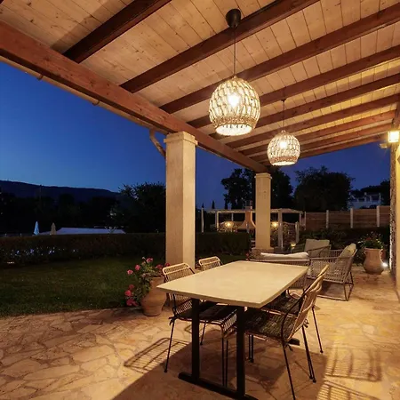 St Nicholas House With Private Heated Pool * Δασιά